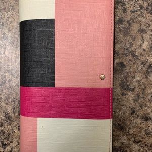 Kate Spade Zippy Wallet